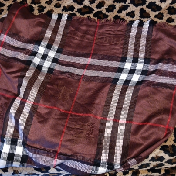 Burberry London Brown Tartan check print Scarf new with tag - Picture 4 of 10